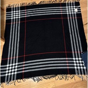 Fadivo New York Shawl Wrap Blanket Sweater Black Gray Red White Plaid